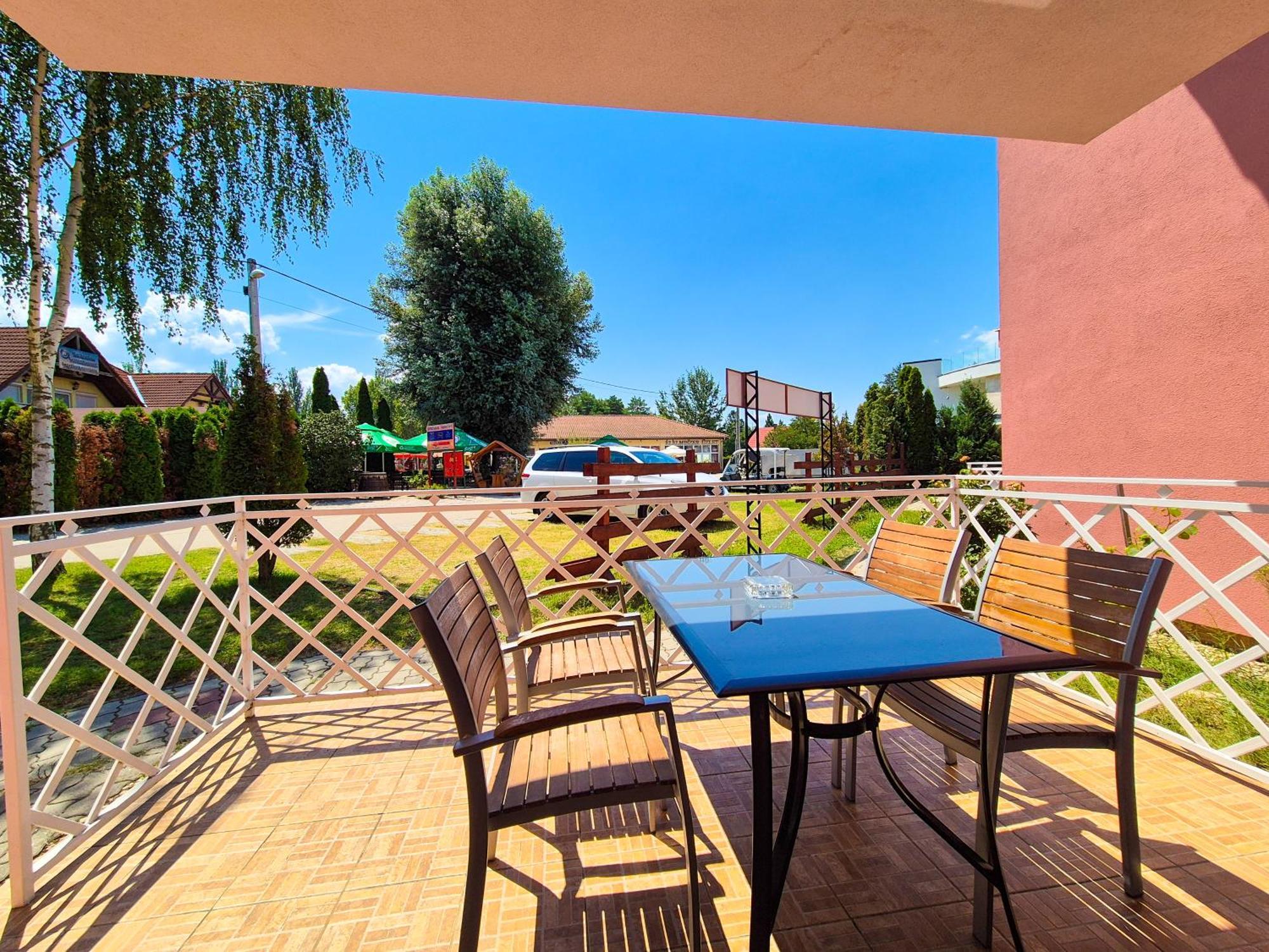 Ildiko Apartmanhaz Zamárdi Exterior foto