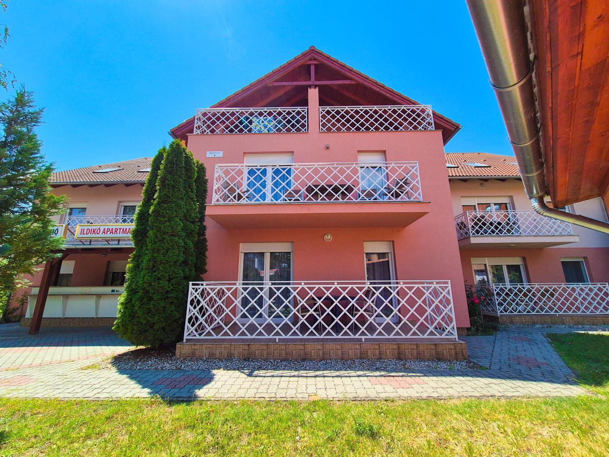 Ildiko Apartmanhaz Zamárdi Exterior foto