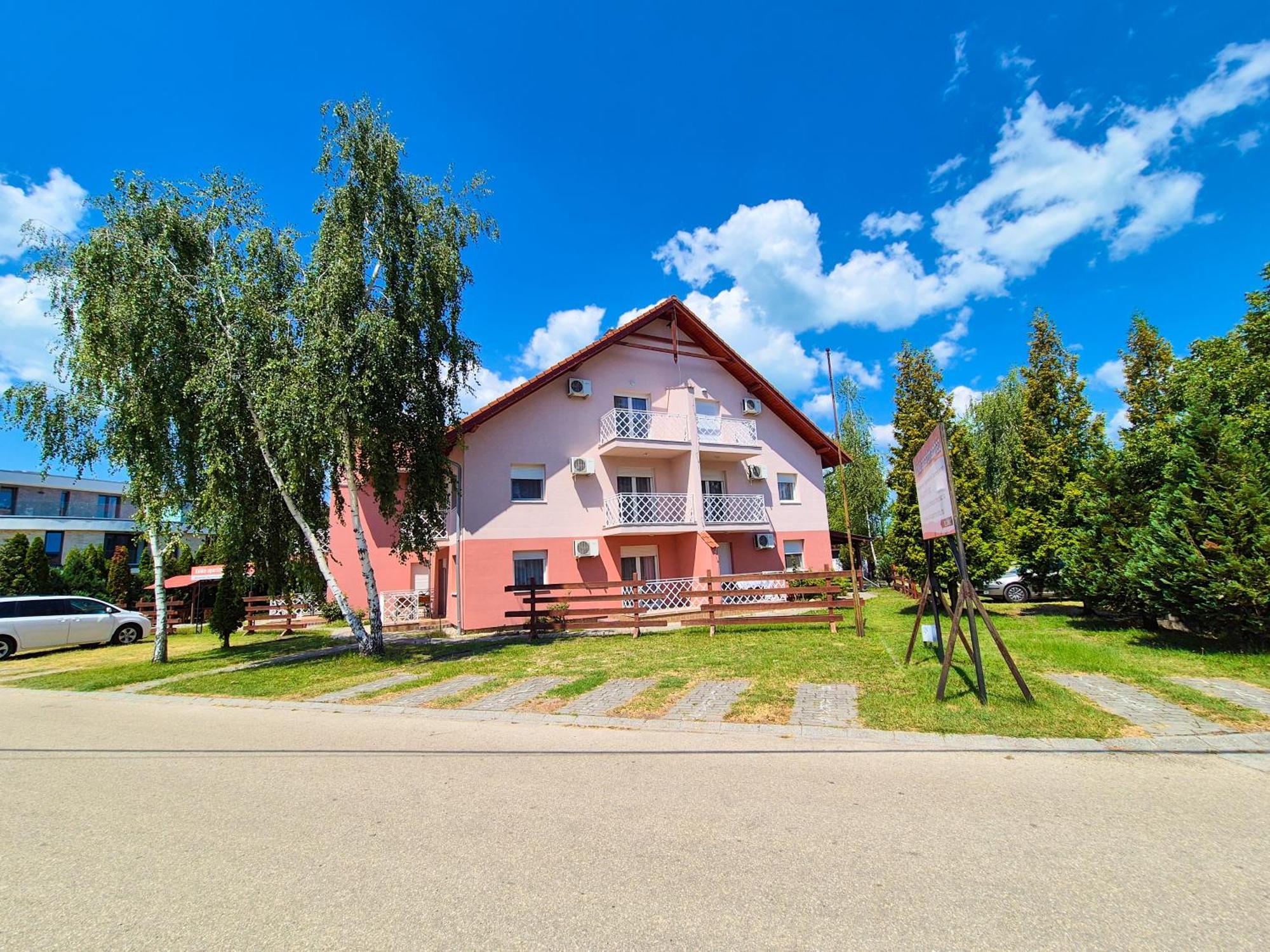 Ildiko Apartmanhaz Zamárdi Exterior foto