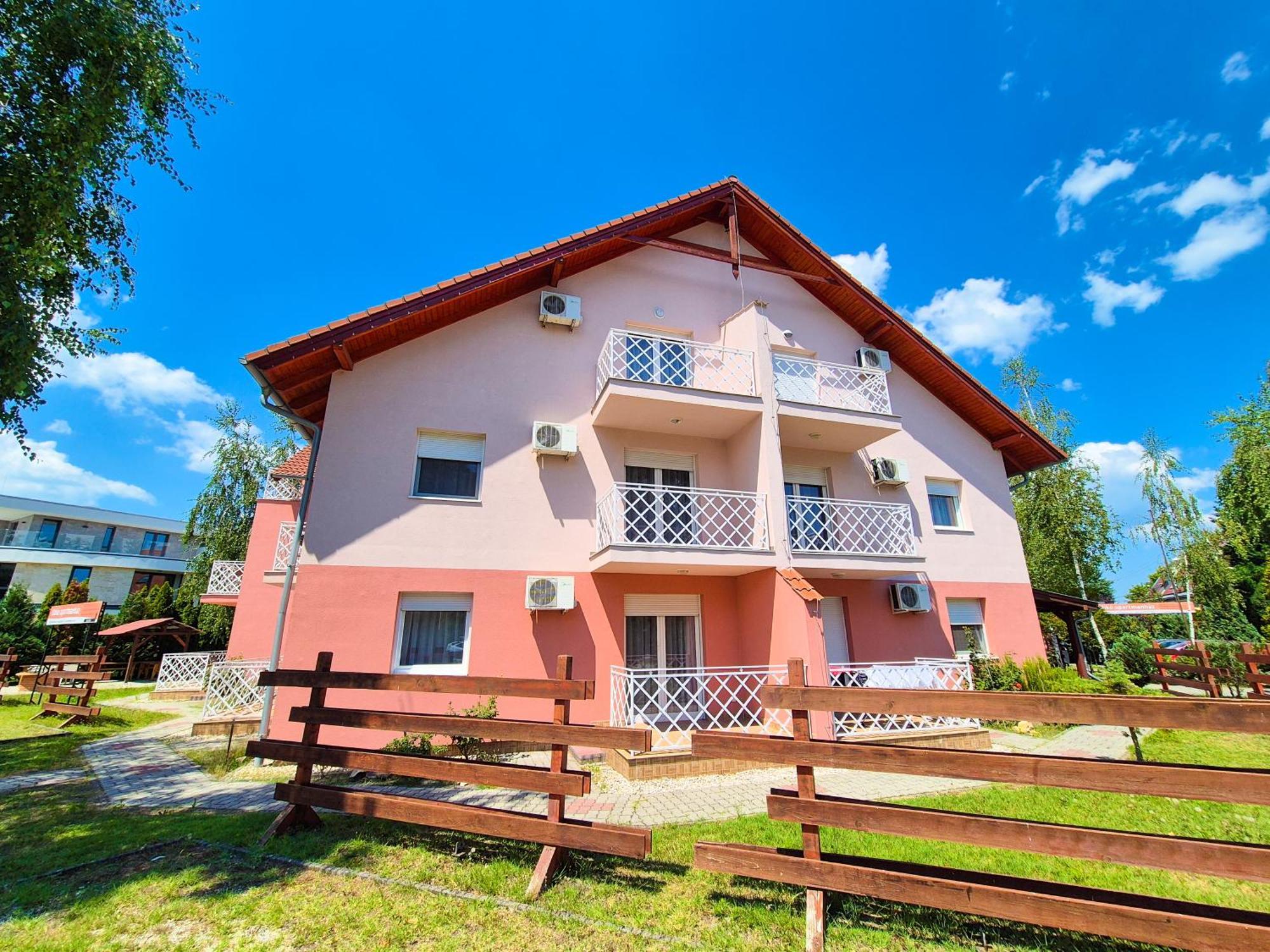 Ildiko Apartmanhaz Zamárdi Exterior foto