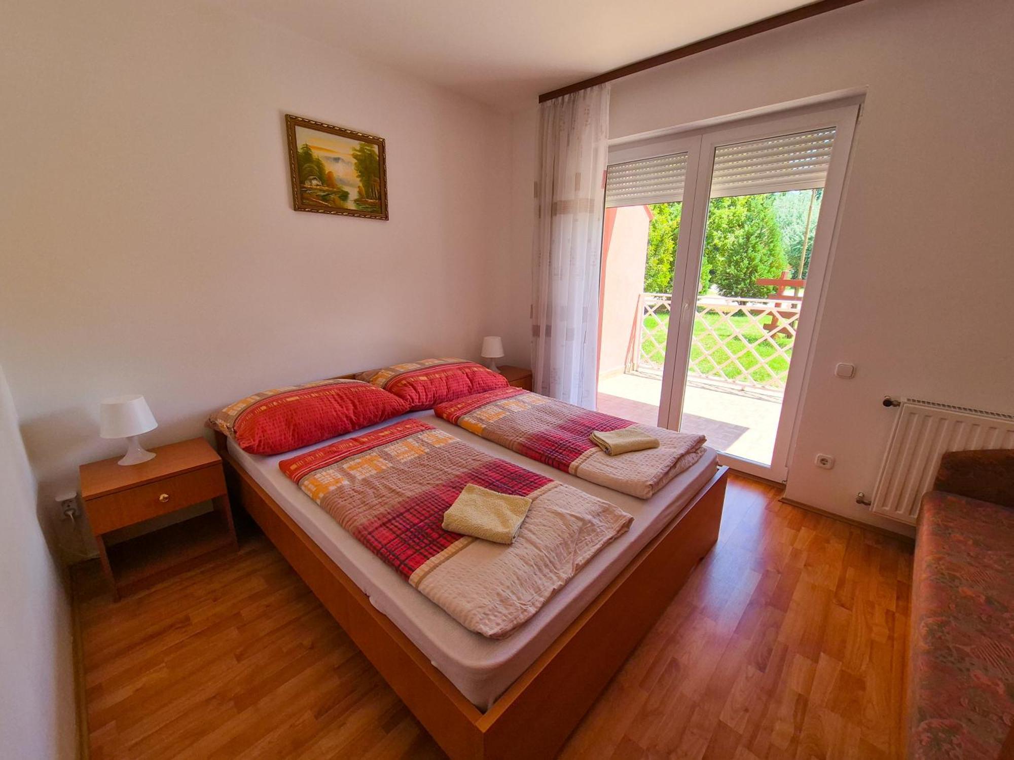 Ildiko Apartmanhaz Zamárdi Exterior foto